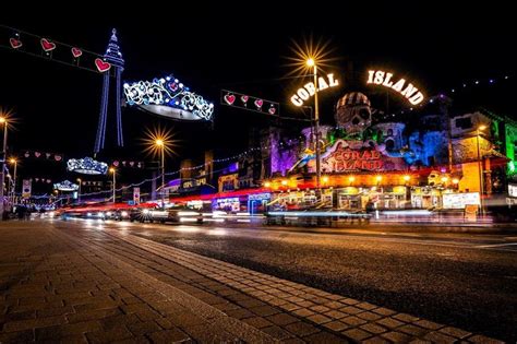 short breaks to blackpool illuminations.